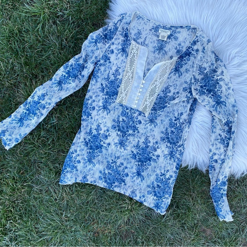 Denim & Supply Floral Print blue cream mesh Blouse large - Picture 2 of 6